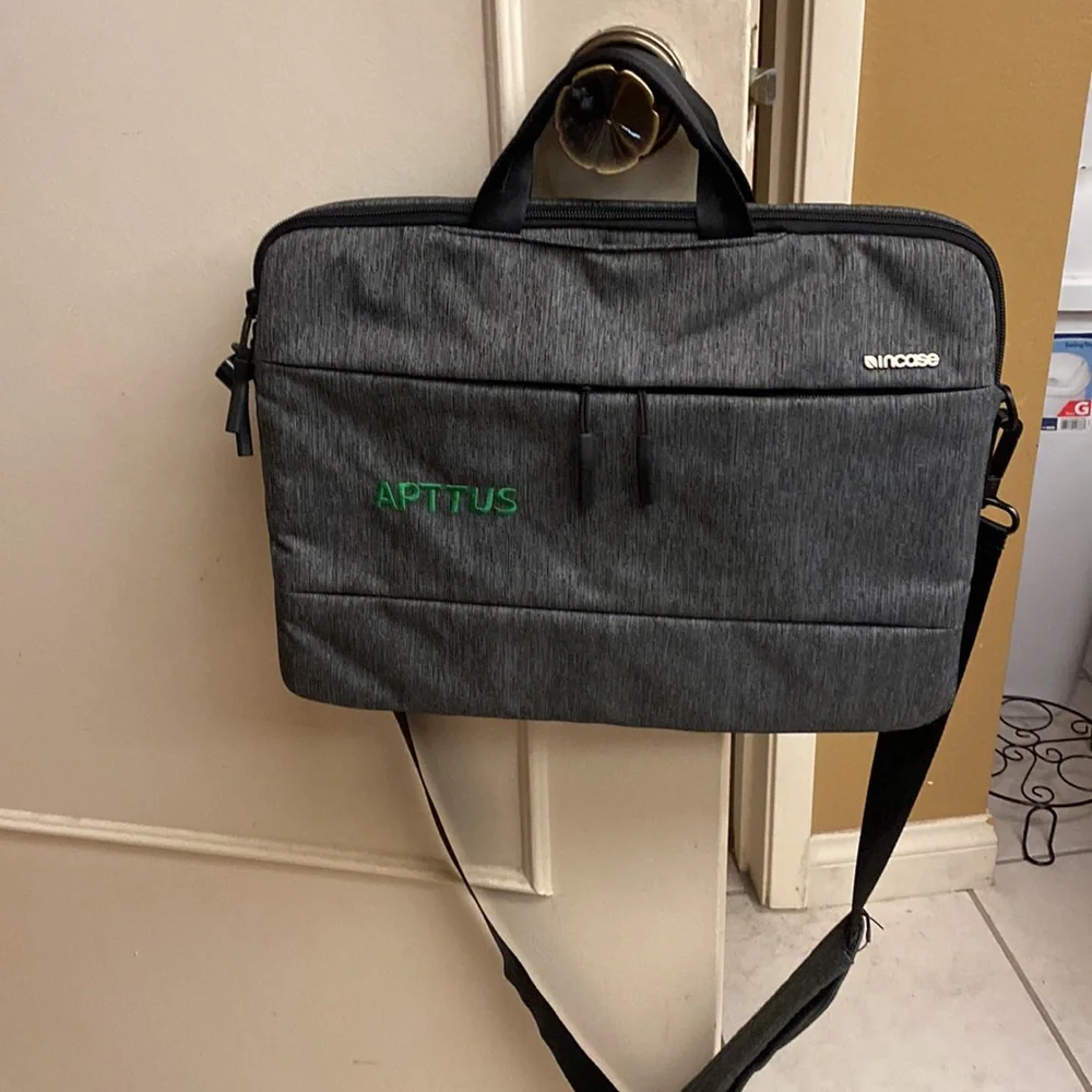 Incas Apttus Brand New Lop-Top Bag size 15x11x2.5